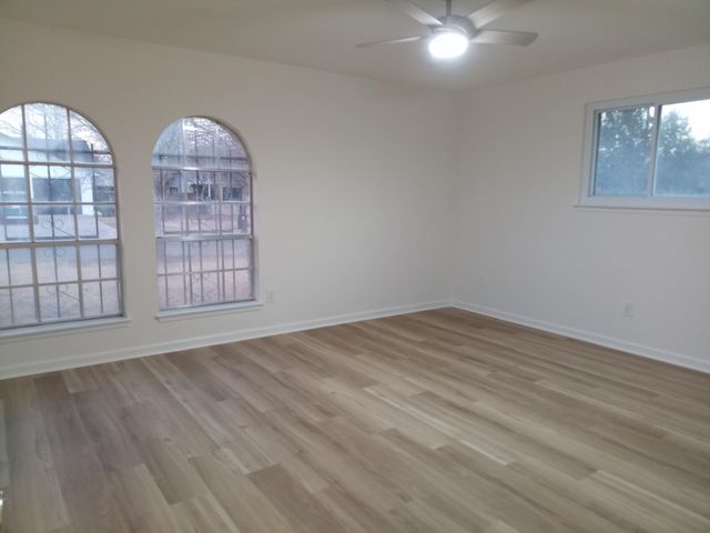 514 Sara DR, Round Rock, TX 78664