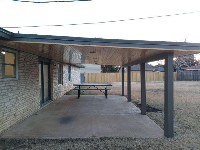 514 Sara DR, Round Rock, TX 78664