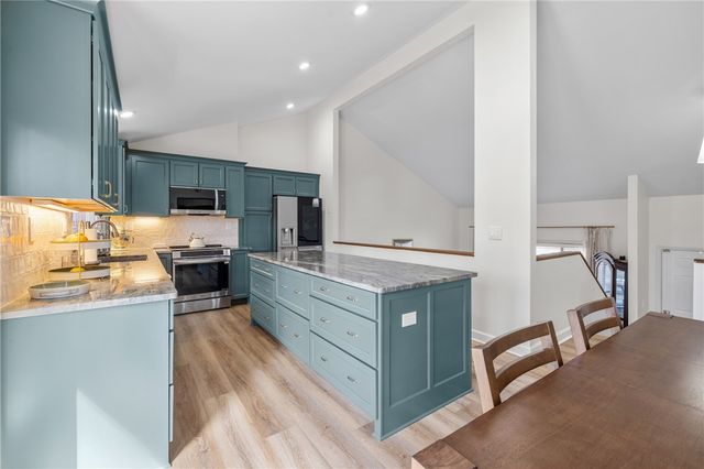 111 Shorecrest Drive, Seneca, SC 29672