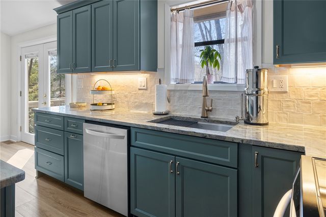 111 Shorecrest Drive, Seneca, SC 29672