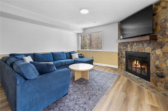 111 Shorecrest Drive, Seneca, SC 29672