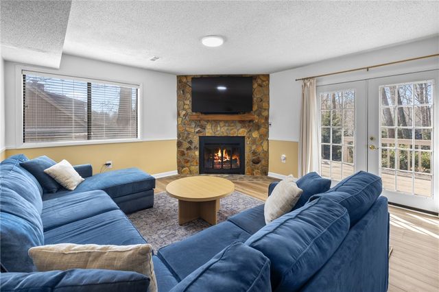 111 Shorecrest Drive, Seneca, SC 29672