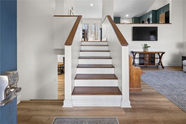 111 Shorecrest Drive, Seneca, SC 29672