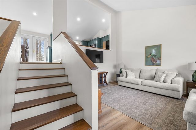 111 Shorecrest Drive, Seneca, SC 29672