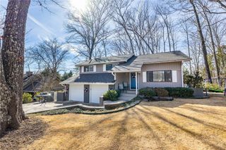 111 Shorecrest Drive, Seneca, SC 29672