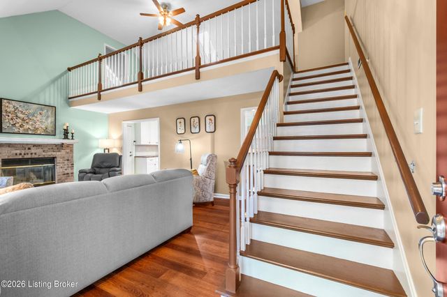 11007 Kestrel Ct, Louisville, KY 40241