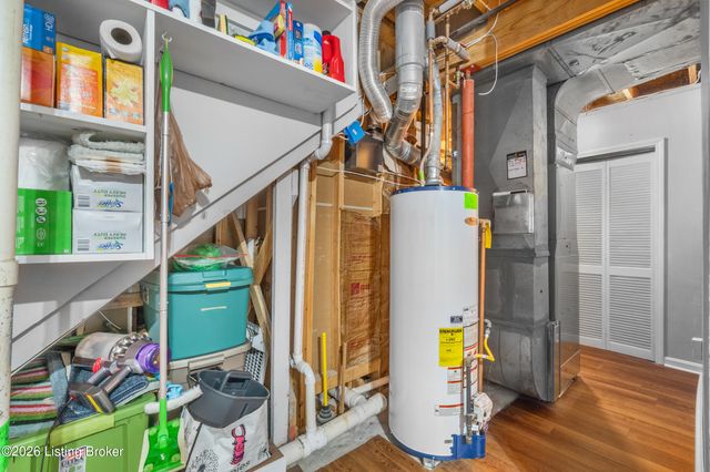 11007 Kestrel Ct, Louisville, KY 40241