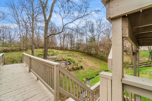 11007 Kestrel Ct, Louisville, KY 40241