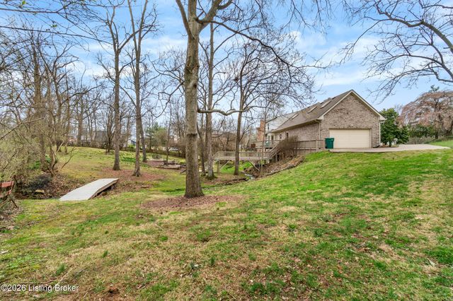 11007 Kestrel Ct, Louisville, KY 40241