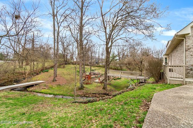 11007 Kestrel Ct, Louisville, KY 40241