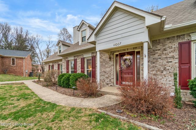 11007 Kestrel Ct, Louisville, KY 40241