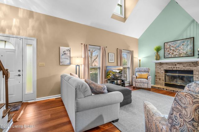 11007 Kestrel Ct, Louisville, KY 40241