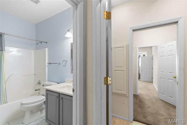 5514 Aberdour Lane, Oakville, MO 63129