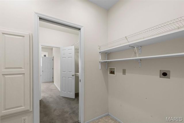 5514 Aberdour Lane, Oakville, MO 63129