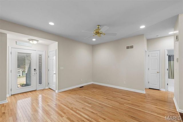 5514 Aberdour Lane, Oakville, MO 63129