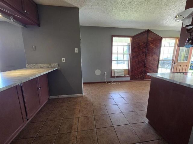 691 Sharon Lane, Moss Bluff, LA 70611