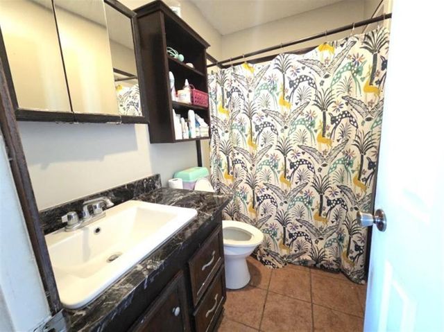 691 Sharon Lane, Moss Bluff, LA 70611