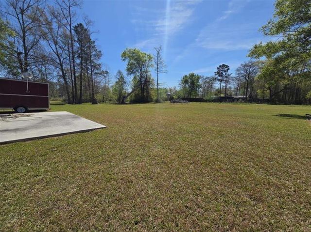 691 Sharon Lane, Moss Bluff, LA 70611