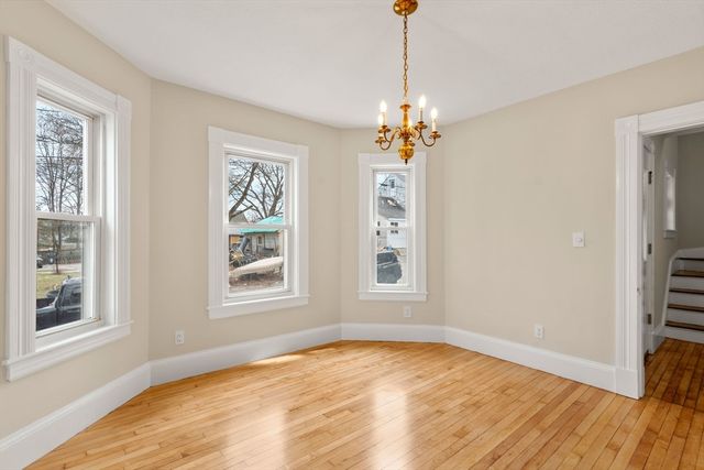 58 Church St, Chelmsford, MA 01863