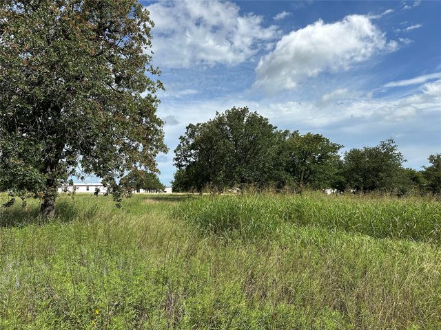 570 Big Salty Lane, Springtown, TX 76082