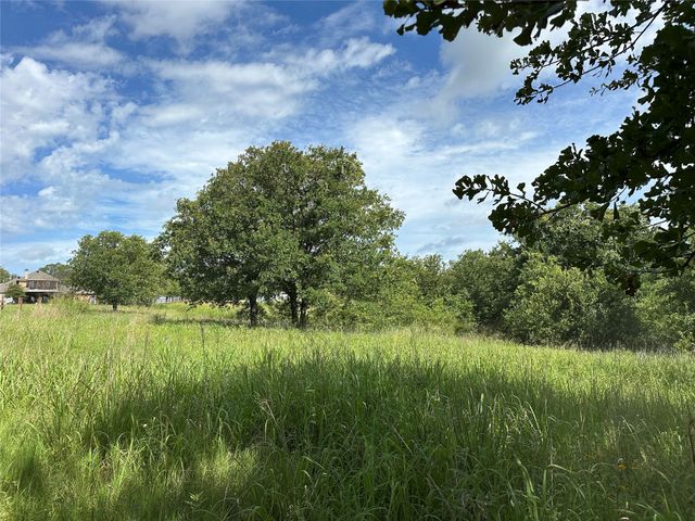 570 Big Salty Lane, Springtown, TX 76082