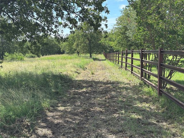 570 Big Salty Lane, Springtown, TX 76082