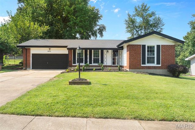 4494 Papal Drive, Florissant, MO 63033