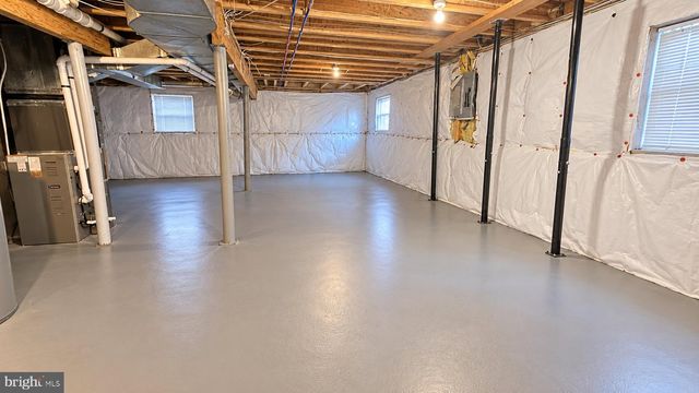 103 CASTLETON RD, Delran, NJ 08075