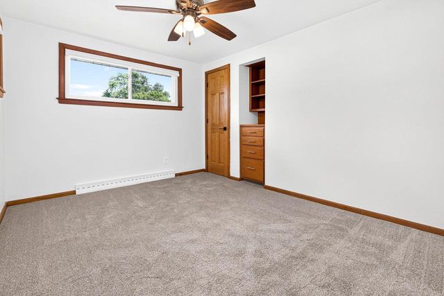 317 S WESTERN AVENUE, Neenah, WI 54956