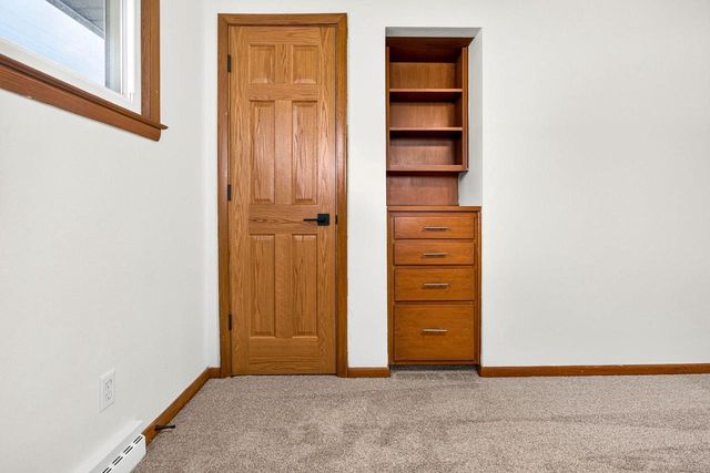 317 S WESTERN AVENUE, Neenah, WI 54956