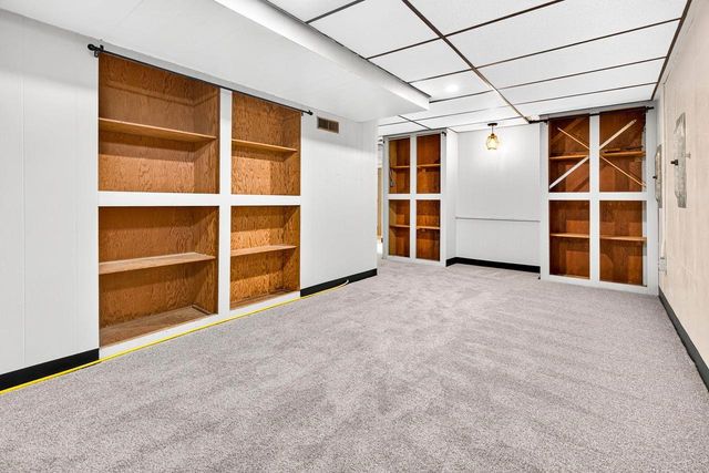 317 S WESTERN AVENUE, Neenah, WI 54956