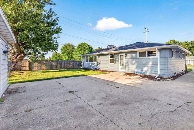 317 S WESTERN AVENUE, Neenah, WI 54956