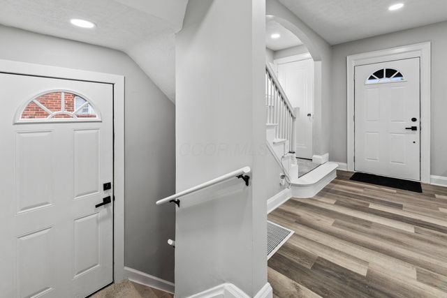 1753 Lockbourne Road, Columbus, OH 43207