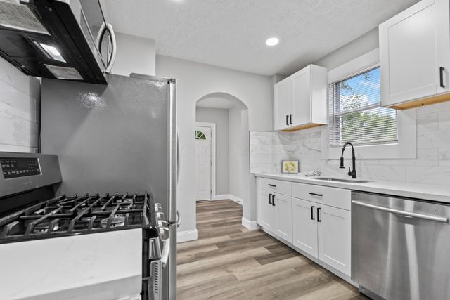 1753 Lockbourne Road, Columbus, OH 43207