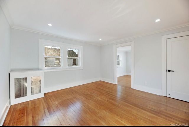 120 Lena Avenue, Freeport, NY 11520