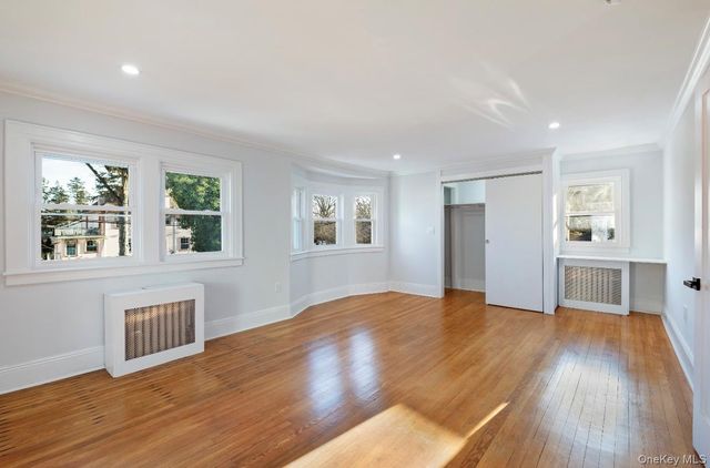 120 Lena Avenue, Freeport, NY 11520