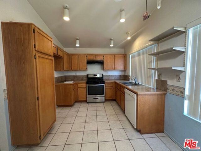 40908 Cypress Point Drive, Cherry Valley, CA 92223