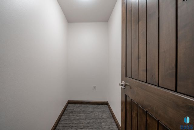 6200 S El Dorado Ave Avenue, Sioux Falls, SD 57108