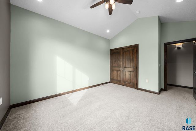 6200 S El Dorado Ave Avenue, Sioux Falls, SD 57108