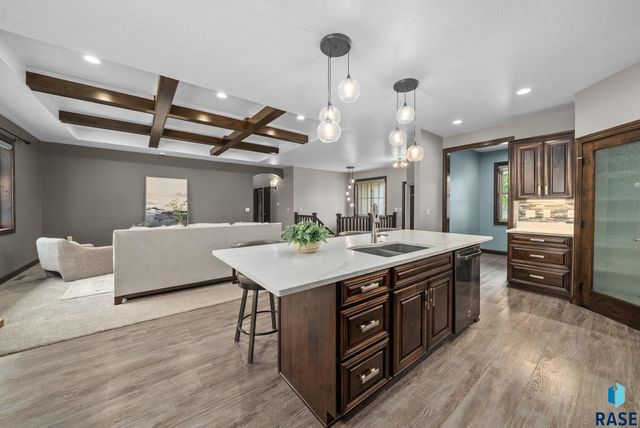 6200 S El Dorado Ave Avenue, Sioux Falls, SD 57108