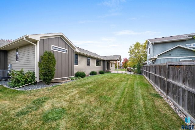 6200 S El Dorado Ave Avenue, Sioux Falls, SD 57108