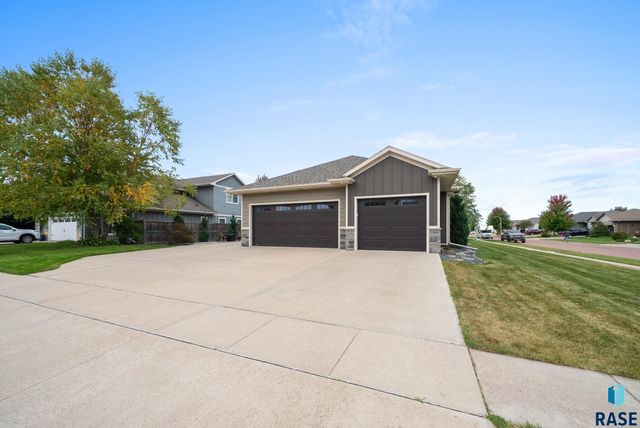6200 S El Dorado Ave Avenue, Sioux Falls, SD 57108