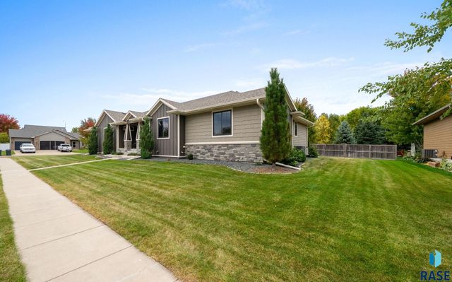 6200 S El Dorado Ave Avenue, Sioux Falls, SD 57108