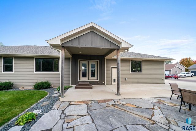 6200 S El Dorado Ave Avenue, Sioux Falls, SD 57108