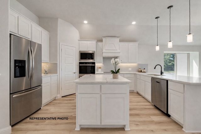 1065 Monaco Court, Springtown, TX 76082