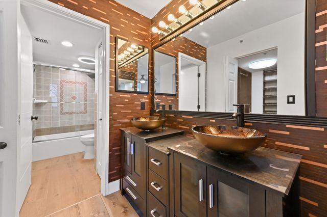 200 Scotia Drive 202, Hypoluxo, FL 33462