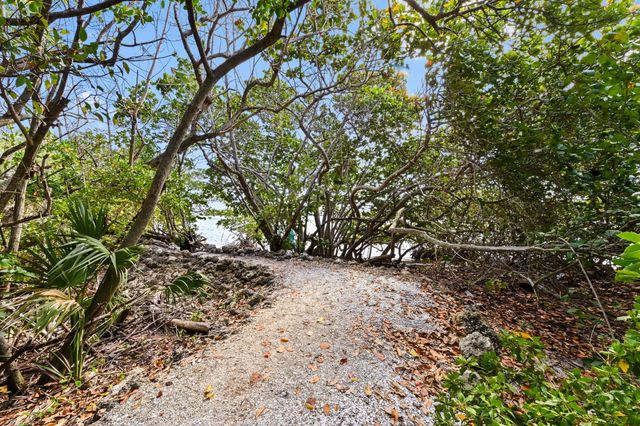 200 Scotia Drive 202, Hypoluxo, FL 33462