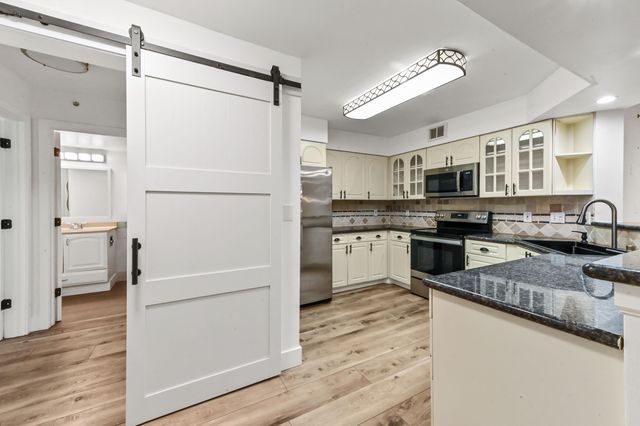 200 Scotia Drive 202, Hypoluxo, FL 33462