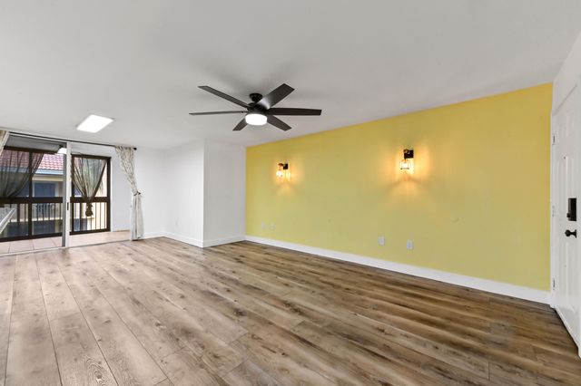 200 Scotia Drive 202, Hypoluxo, FL 33462