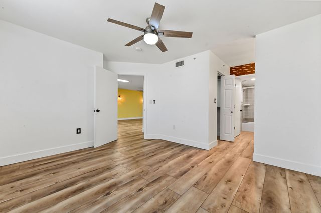 200 Scotia Drive 202, Hypoluxo, FL 33462